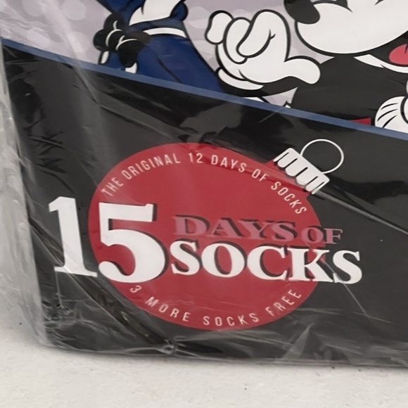 Disney Women's Mickey Mouse & Friends 15 Days of Socks Advent Calendar Sz 4-10 - Picture 6 of 8